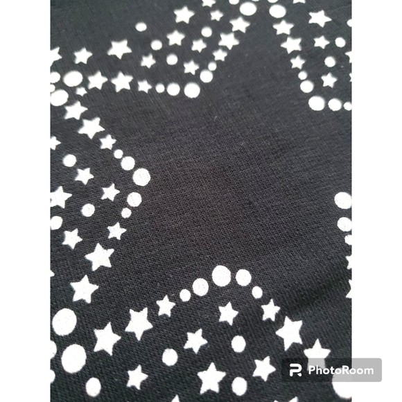 Buffalo Short Sleeve Black Blouse with Stars - Picture 7 of 16